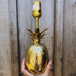 *SOLD* vintage pineapple lamp